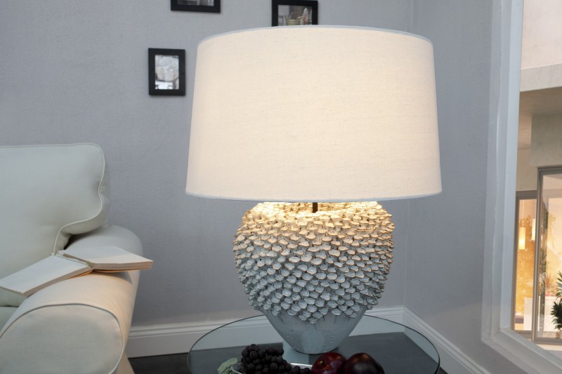 Lampe à poser en céramique blanche à motif florales