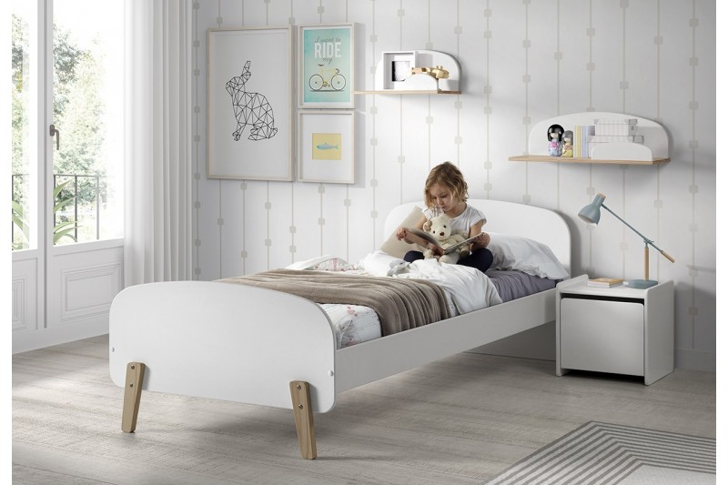 Lit d'enfant scandinave avec chevet coloris blanc