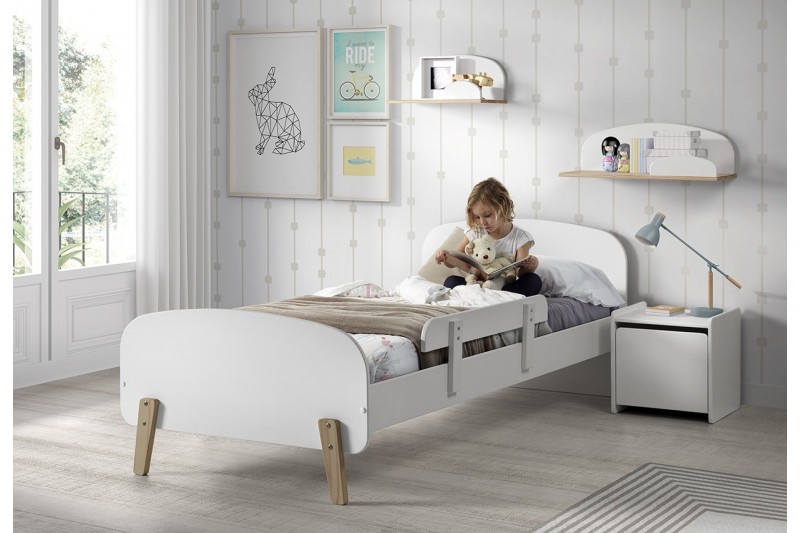 Lit d'enfant avec barrière + chevet coloris blanc