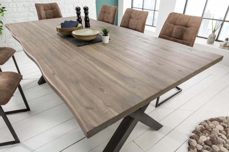 Table à manger en bois massif de 160cm coloris gris